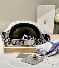 Picture of Dior Sunglasses _SKUfw56678963fw